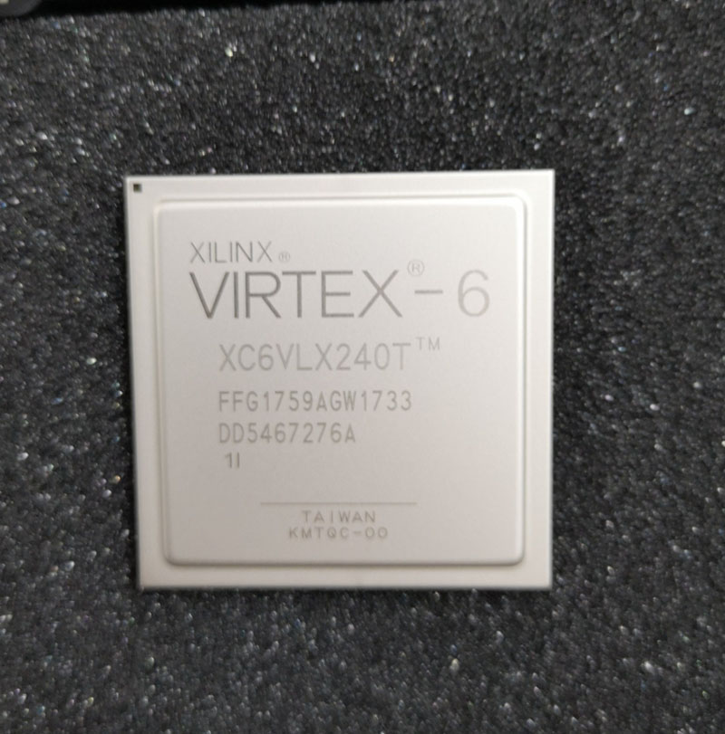XC6VLX240T-1FFG1759I 1
